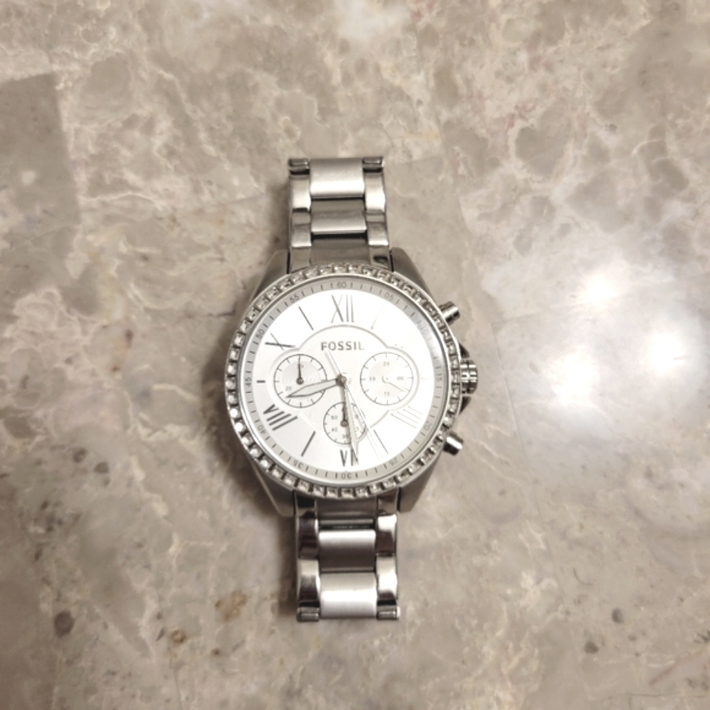 🤍Fossil silver watch